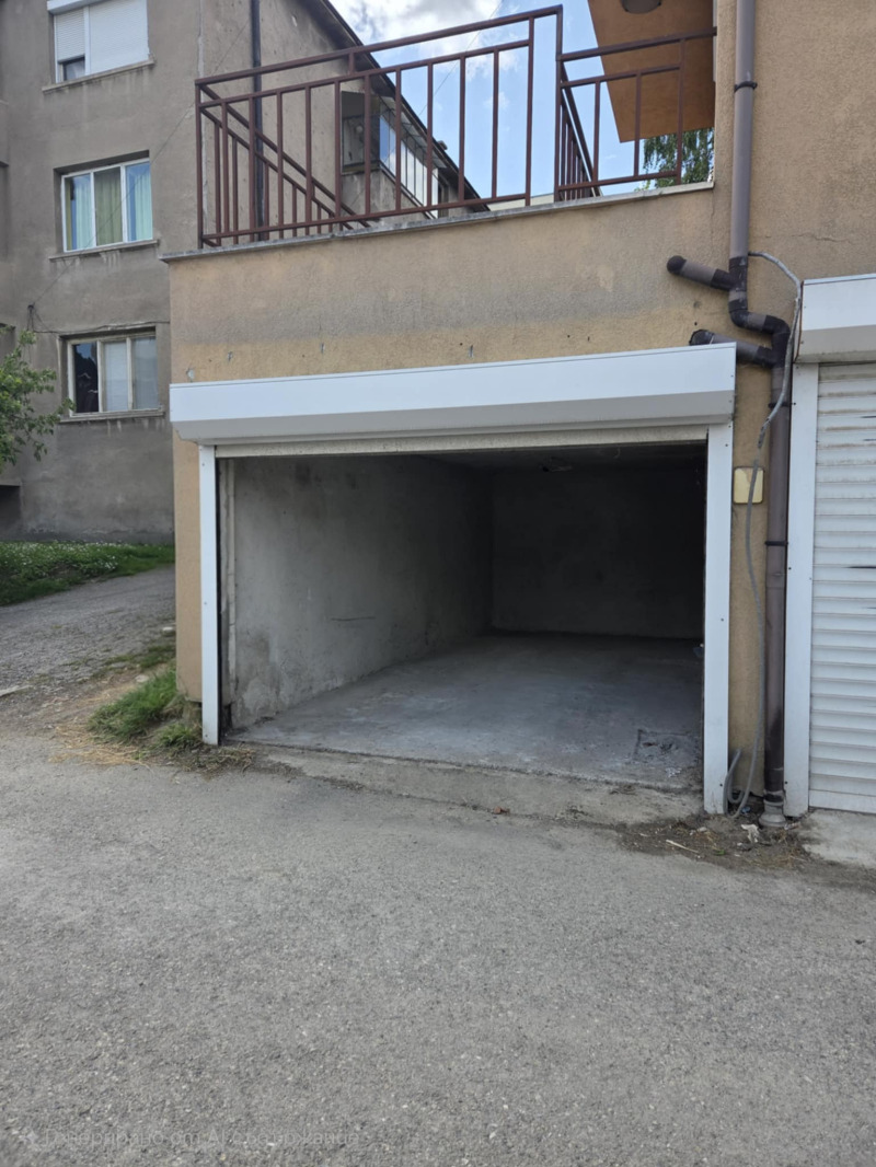 De vânzare  Garaj Ciustendil , Țentâr , 19 mp | 77638743