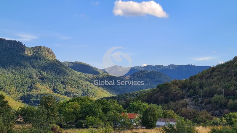 Продава ПАРЦЕЛ, с. Орешец, област Пловдив