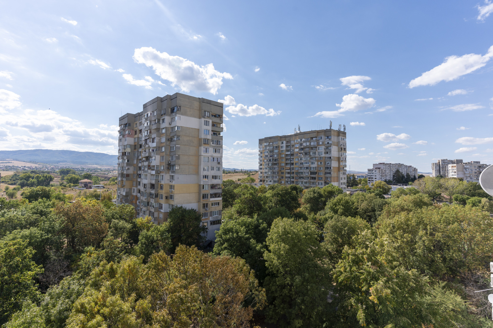 Продава 1-СТАЕН, гр. София, Люлин 5, снимка 8 - Апартаменти - 56136324