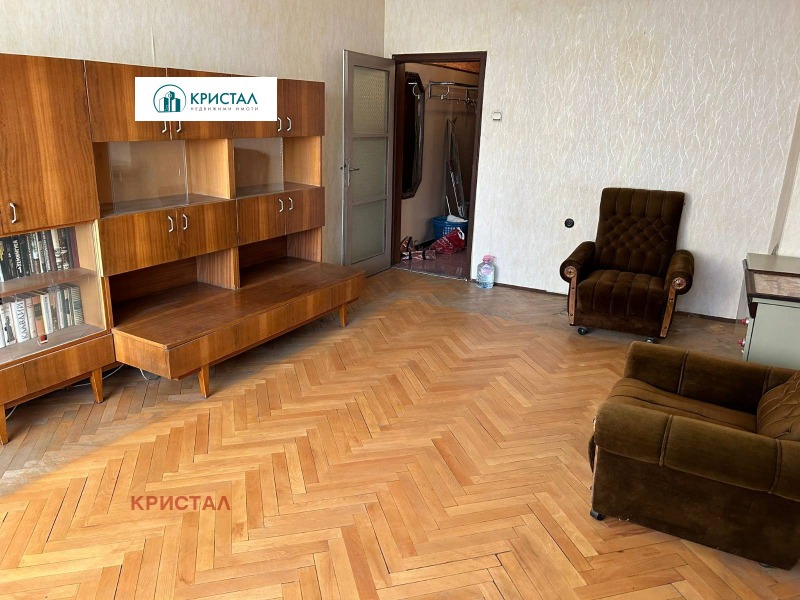 Продава 3-СТАЕН, гр. Пловдив, Център, снимка 2 - Aпартаменти - 49382376