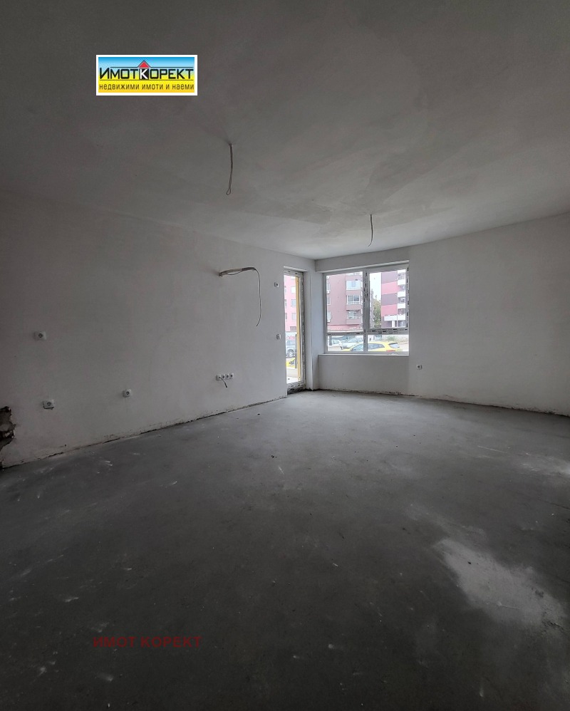 Продава 3-СТАЕН, гр. Пазарджик, Устрем, снимка 2 - Апартаменти - 53564775