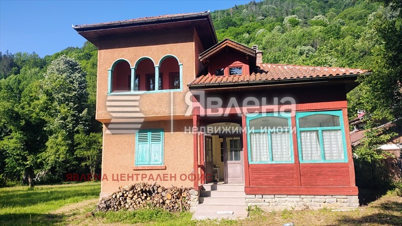 Продава КЪЩА, с. Рибарица, област Ловеч, снимка 2 - Къщи - 53541514