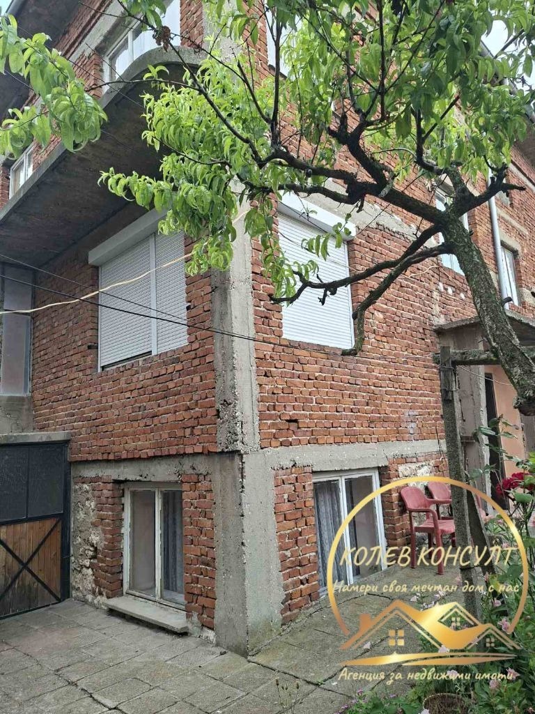 Продава КЪЩА, гр. Чирпан, област Стара Загора