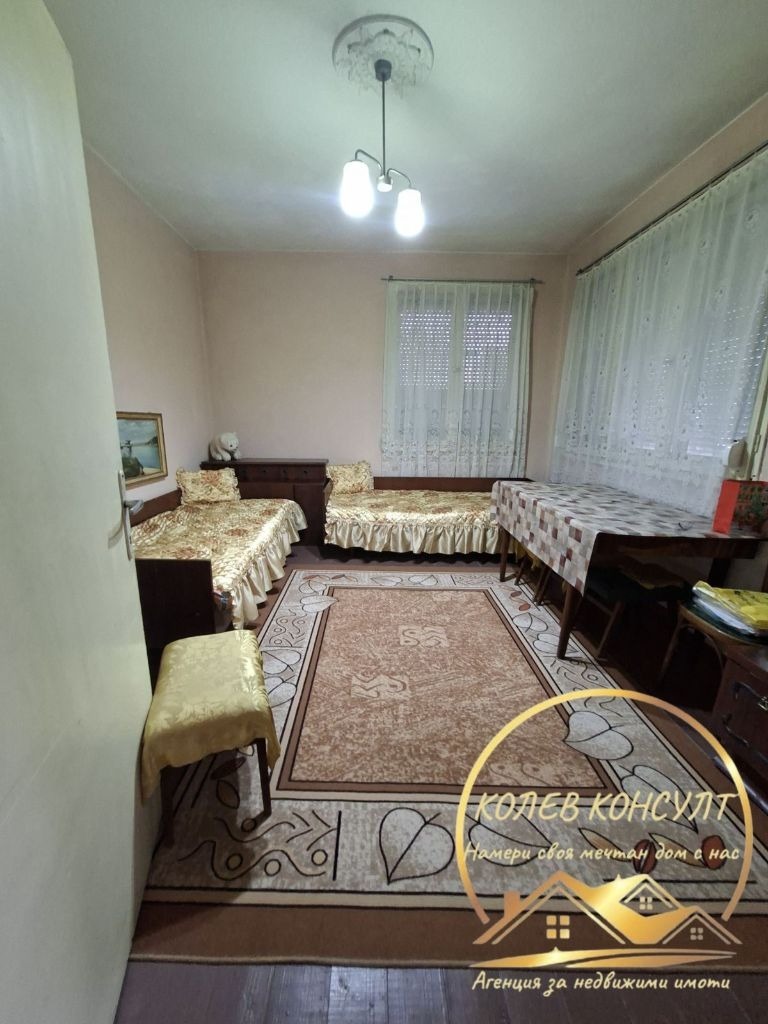 Продава КЪЩА, гр. Чирпан, област Стара Загора, снимка 9 - Къщи - 55094980