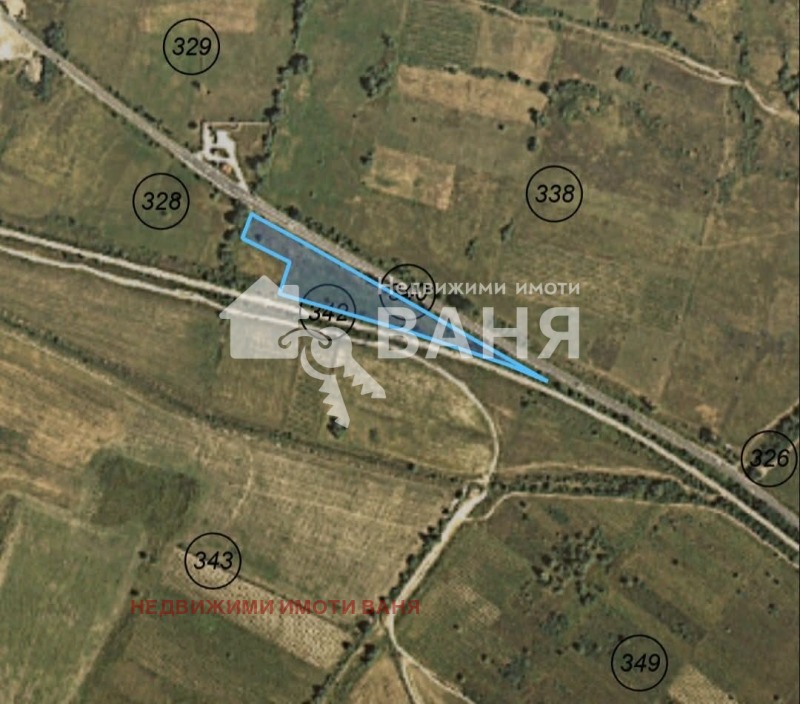 Продава ПАРЦЕЛ в област Пловдив, гр. Карлово - 8657 кв.м / 28 500 € » 55 741.16 лв., НЕДВИЖИМИ ИМОТИ ВАНЯ