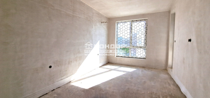 For Sale  2 bedroom Plovdiv , Vastanicheski , 95 sq.m | 83153125 - image [2]