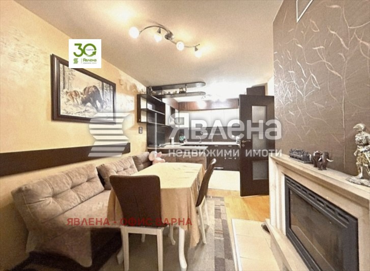 Продава 3-СТАЕН, гр. Варна, Базар Левски