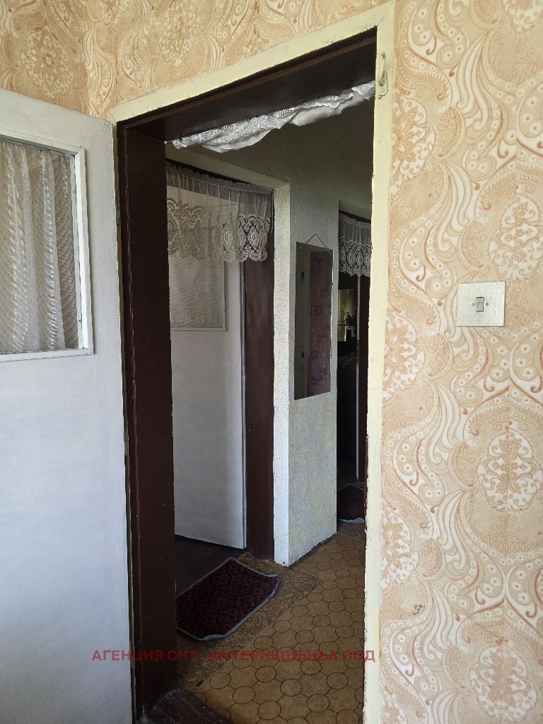 Продава КЪЩА, гр. София, Требич, снимка 14 - Къщи - 54958399