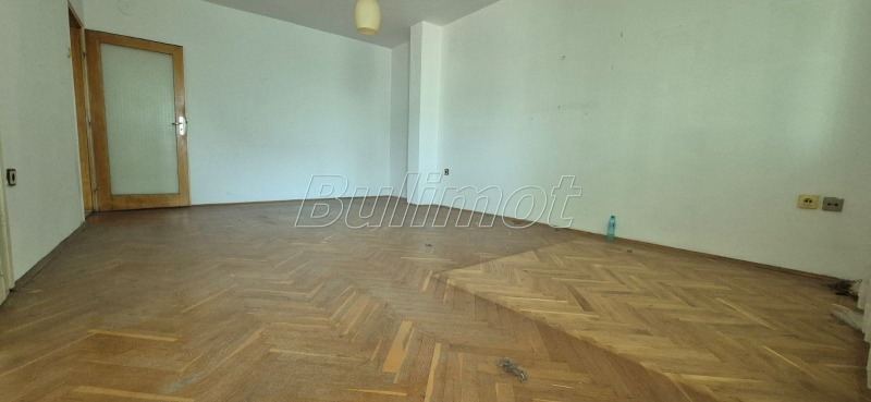 Продава  3-стаен град Варна , Спортна зала , 140 кв.м | 62574061 - изображение [2]