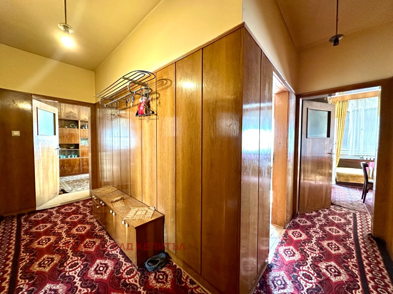 Продава 4-СТАЕН, гр. Велико Търново, Акация, снимка 4 - Апартаменти - 52329402