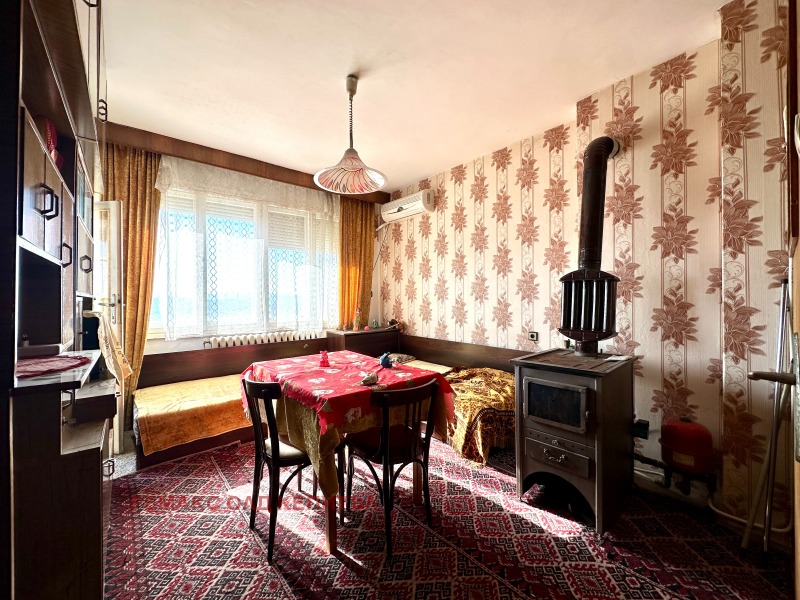 Продава 4-СТАЕН, гр. Велико Търново, Акация, снимка 5 - Апартаменти - 52329402