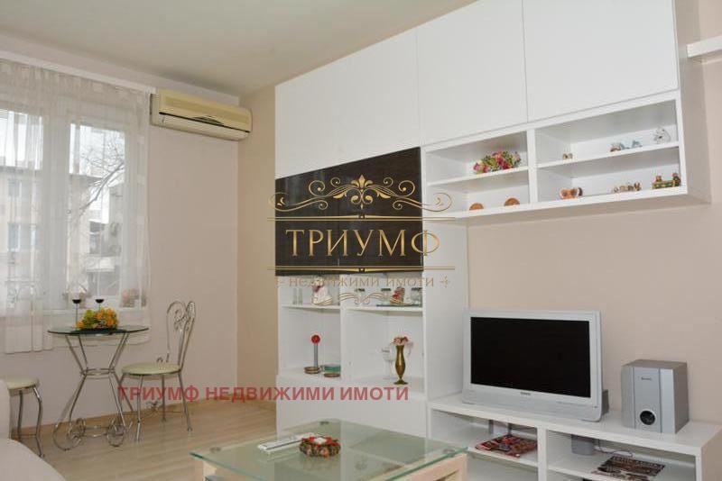 Продава МНОГОСТАЕН, гр. Варна, ВИНС-Червен площад, снимка 3 - Апартаменти - 51261217