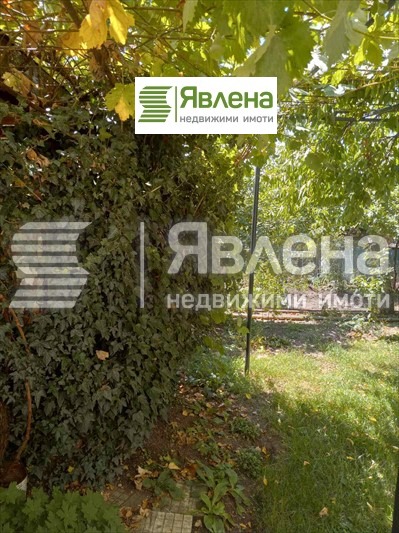 Продава ЕТАЖ ОТ КЪЩА, гр. Перник, Църква, снимка 9 - Етаж от къща - 52619160