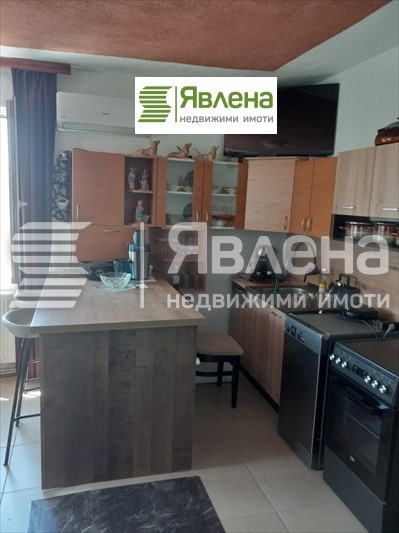 Продава ЕТАЖ ОТ КЪЩА, гр. Перник, Църква, снимка 13 - Етаж от къща - 52619160