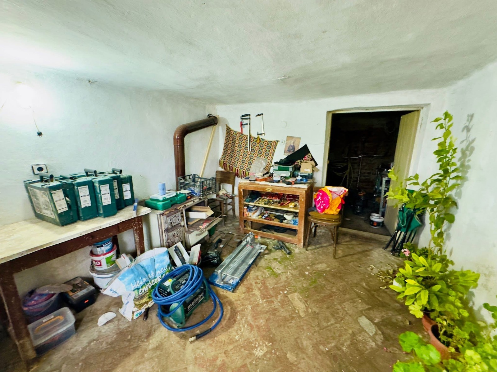 Продава КЪЩА, с. Комощица, област Монтана, снимка 11 - Къщи - 55630357