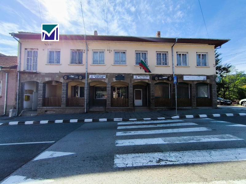 Продава ЗАВЕДЕНИЕ в област Враца, с. Ребърково - 760 кв.м / 149 000 € » 291 418.67 лв., МОНОГРАМ-ИНДУСТРИАЛНИ И ЛОГИСТИЧНИ ИМОТИ