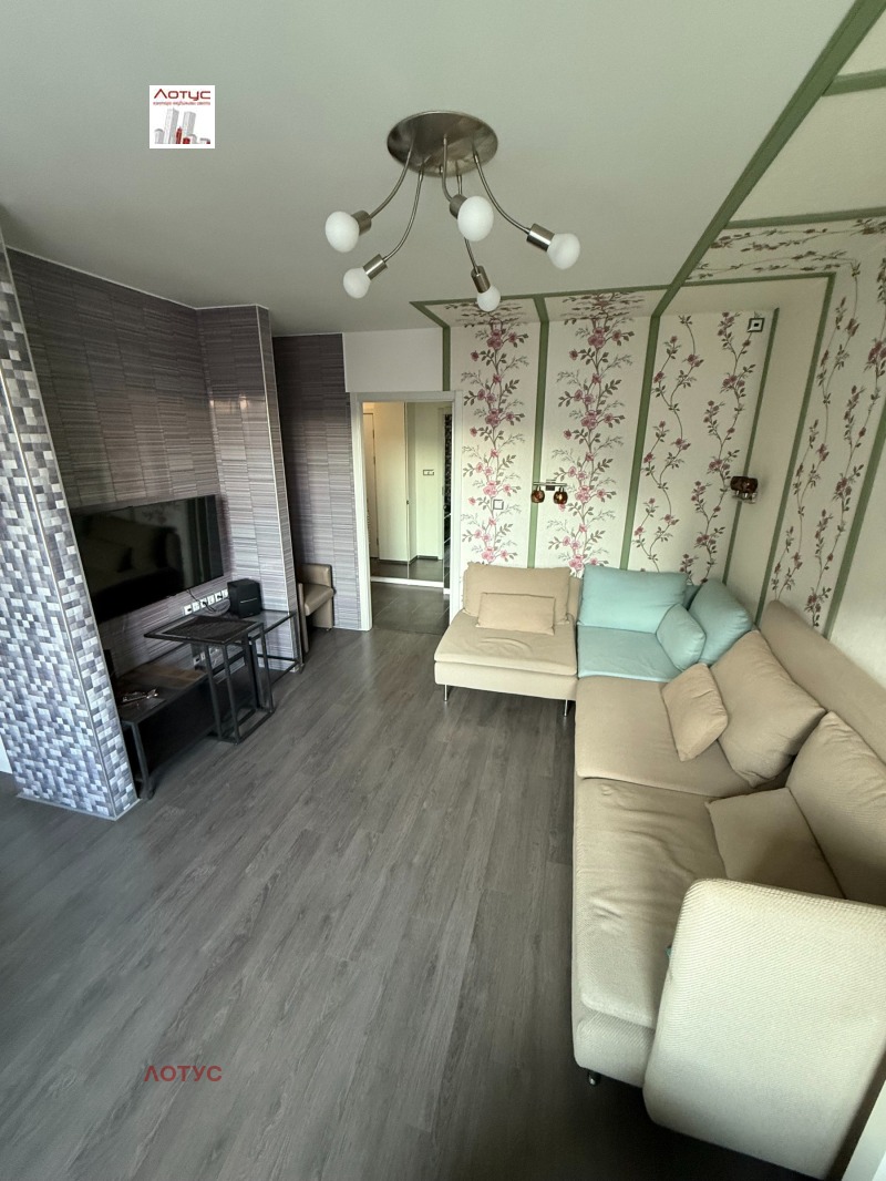 Продава 2-СТАЕН, гр. Бургас, Изгрев, снимка 2 - Апартаменти - 53252667