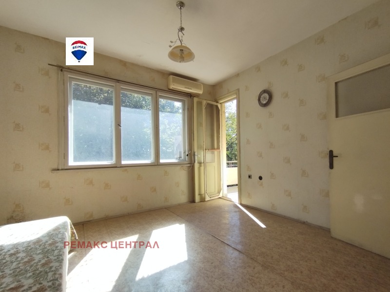 На продаж  2 спальні Стара Загора , Операта , 76 кв.м | 95339621