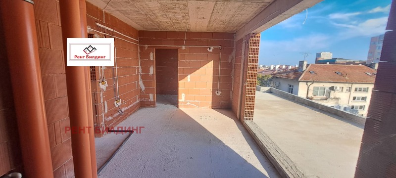 Продава МНОГОСТАЕН, гр. Бургас, Център, снимка 3 - Апартаменти - 52051235