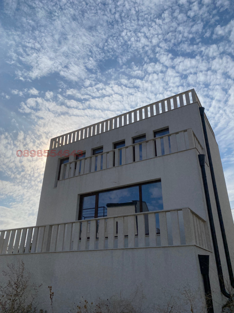 Продава КЪЩА, гр. Поморие, област Бургас