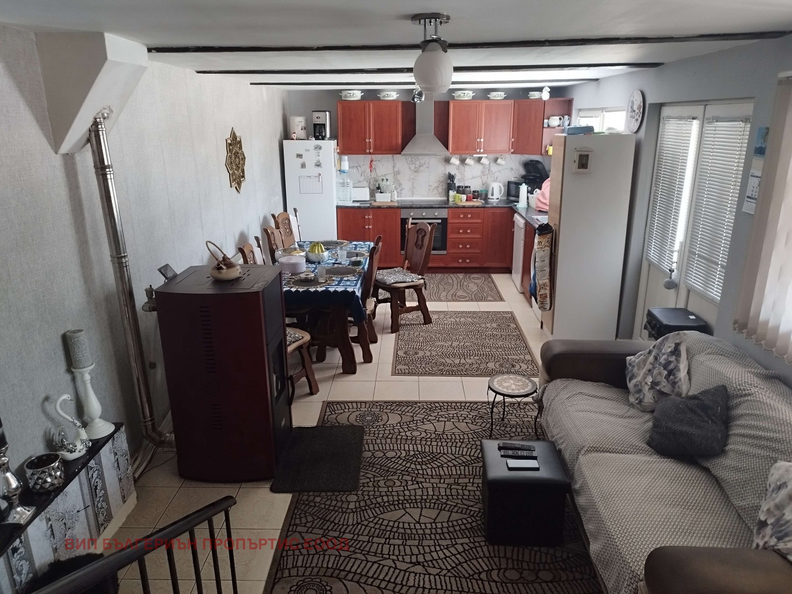 Продава КЪЩА, с. Коневец, област Ямбол, снимка 3 - Къщи - 55613807
