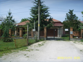 Продава къща област Пазарджик с. Главиница - [1] 