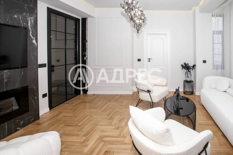 Продава МНОГОСТАЕН, гр. София, Център, снимка 15 - Апартаменти - 52309374