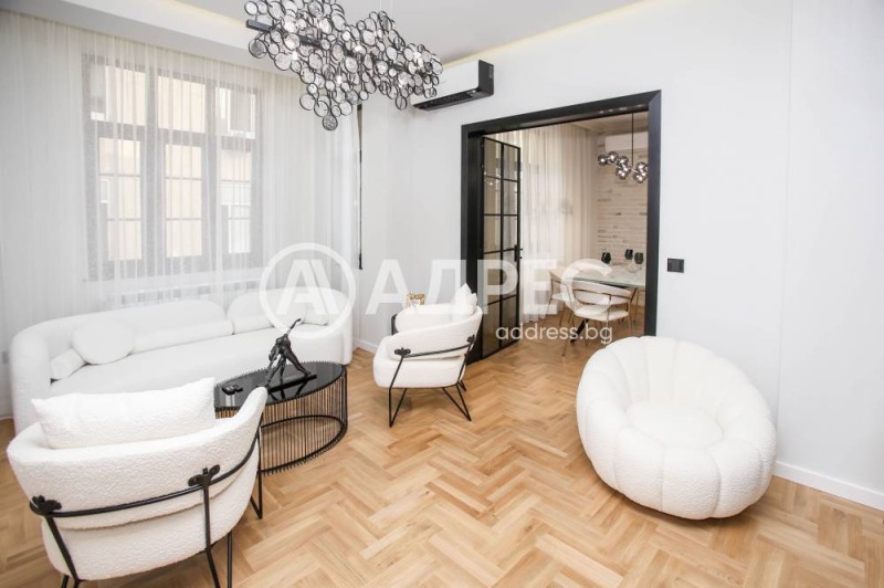 Продава МНОГОСТАЕН, гр. София, Център, снимка 16 - Апартаменти - 52309374