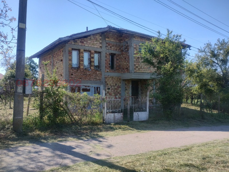 Продава КЪЩА, гр. Антоново, област Търговище, снимка 2 - Къщи - 52779350