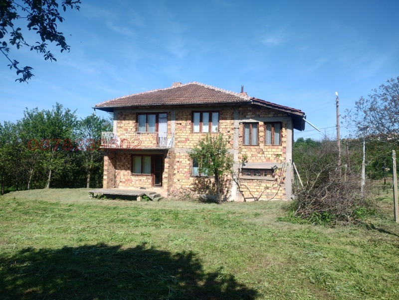 Продава КЪЩА, гр. Антоново, област Търговище, снимка 4 - Къщи - 52779350