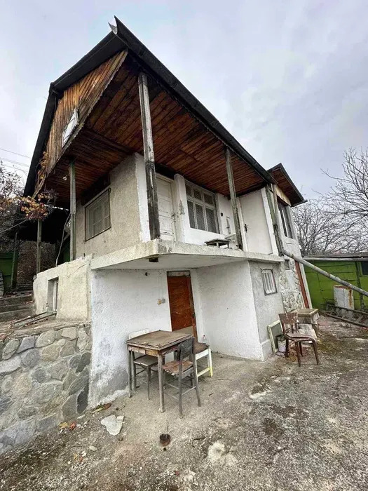 Продава КЪЩА, гр. Перущица, област Пловдив
