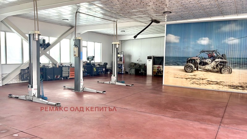 Продава  Пром. помещение град Велико Търново , Промишлена зона - Запад , 1233 кв.м | 86599071 - изображение [2]