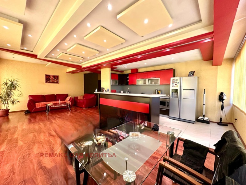 Продава  Пром. помещение град Велико Търново , Промишлена зона - Запад , 1233 кв.м | 86599071 - изображение [12]