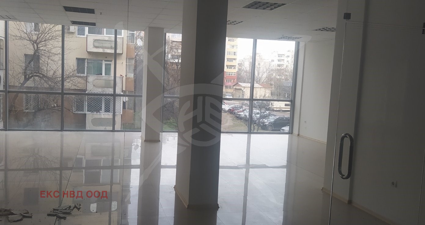 Продава МАГАЗИН, гр. Пловдив, Тракия, снимка 2 - Магазини - 53920903