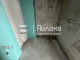 Многостаен град София, Кръстова вада 8