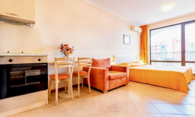 Продава  1-стаен област Бургас , к.к. Слънчев бряг , 38 кв.м | 34484904