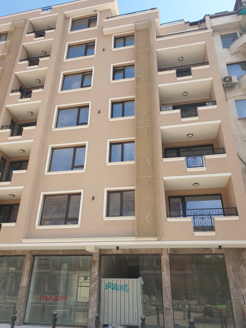 Продава  3-стаен град Пловдив , Център , 97 кв.м | 82370018