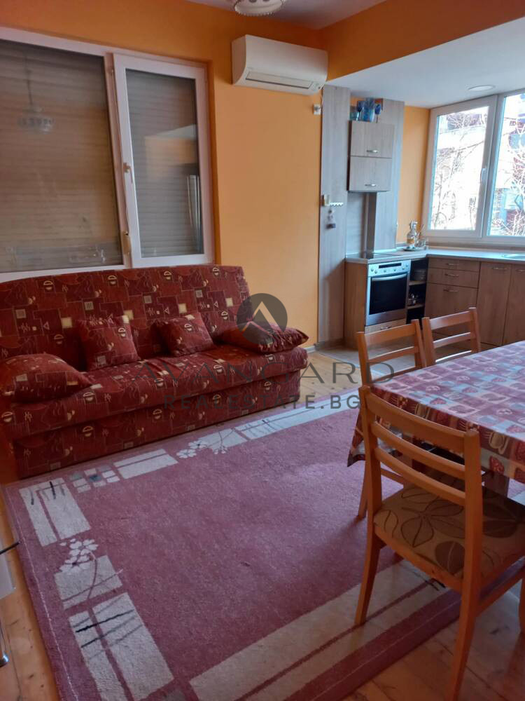 De vânzare  2 dormitoare Plovdiv , Țentâr , 139 mp | 65473169