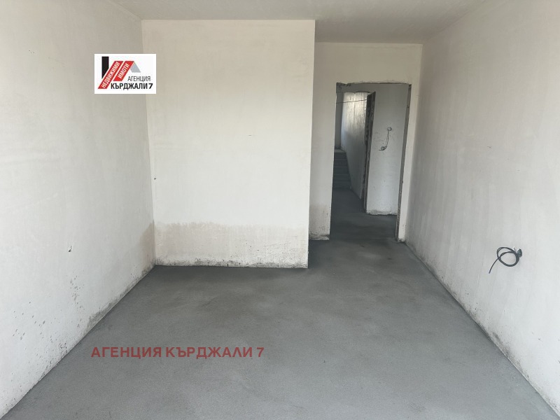 Продава  3-стаен град Кърджали , Център , 97 кв.м | 61392720 - изображение [7]