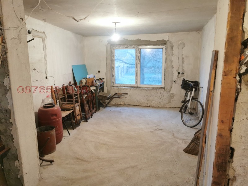 Продава КЪЩА, с. Обнова, област Плевен, снимка 14 - Къщи - 52778830