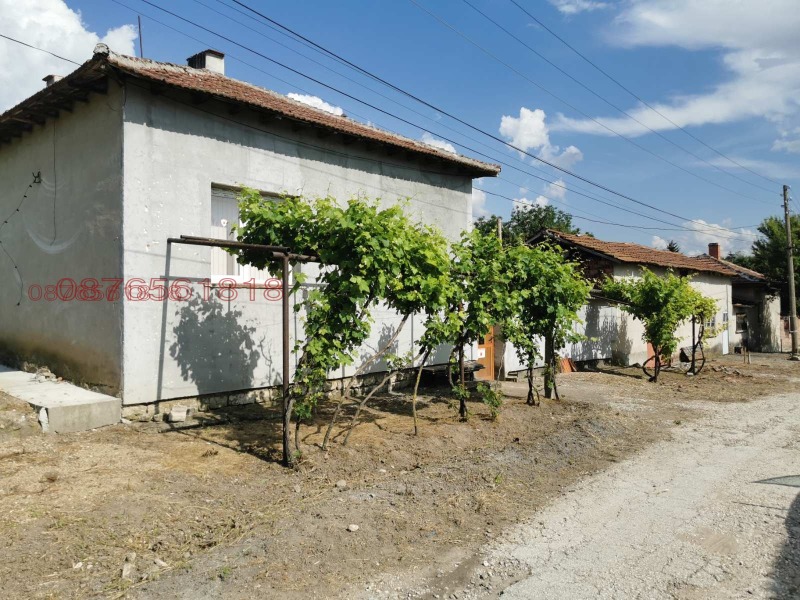 Продава КЪЩА, с. Обнова, област Плевен