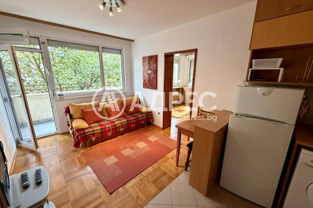 Продава 2-СТАЕН, гр. София, Изток, снимка 2 - Апартаменти - 56165506