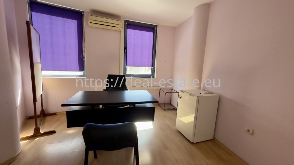 Продава ОФИС, гр. Благоевград, Идеален център, снимка 2 - Офиси - 54148608