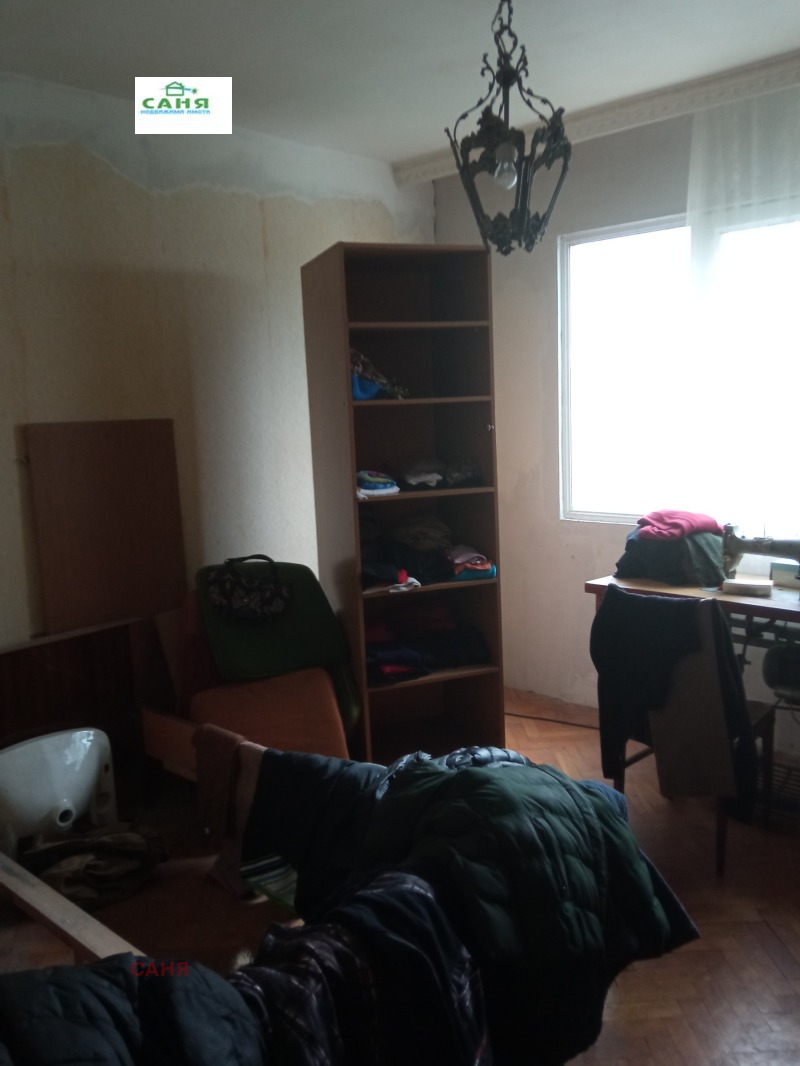 Продава  3-стаен град Плевен , Дружба 4 , 85 кв.м | 60264058 - изображение [2]
