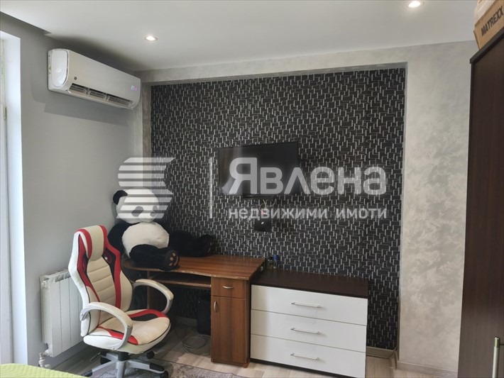 Продава ЕТАЖ ОТ КЪЩА, гр. Божурище, област София област, снимка 6 - Етаж от къща - 54876582
