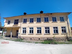 Продажба на имоти в с. Боженица, област София - изображение 1 