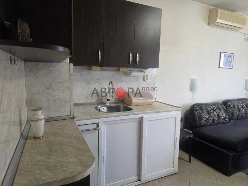 Продава 2-СТАЕН, гр. Бургас, Възраждане, снимка 2 - Апартаменти - 53590986