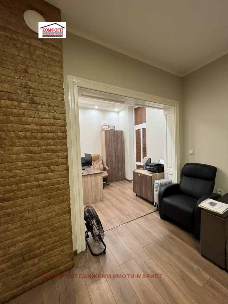 Продава  3-стаен град Плевен , Идеален център , 104 кв.м | 35308031 - изображение [5]