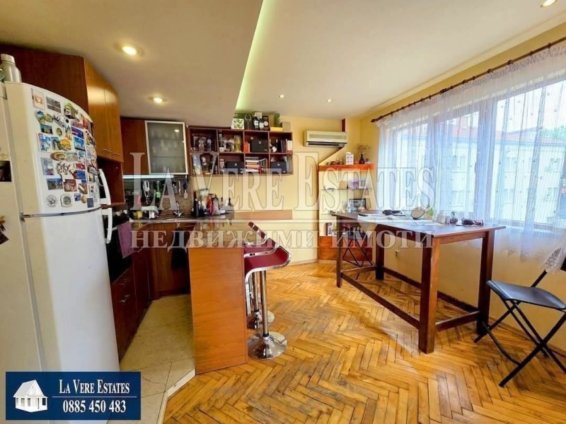 Продава 3-СТАЕН, гр. Русе, Център, снимка 3 - Апартаменти - 53347315