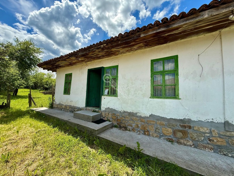 Na sprzedaż  Dom region Wielkie Tyrnowo , Elena , 70 mkw | 60274114